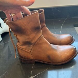 Carmel colored Bed Stu boots
